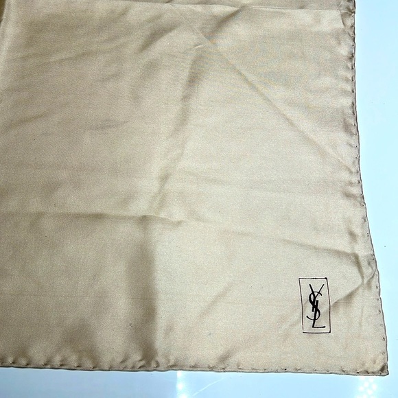 Yves Saint Laurent 19” Beige Cream 100% Silk Scarf - New - Picture 3 of 3